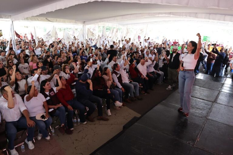 Asamblea multitudinaria de Morena en apoyo a Claudia Sheinbaum y a la soberanía nacional